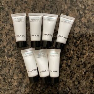 Chanel La Mousse cleansing cream to foam